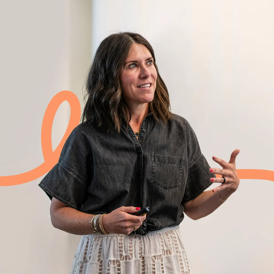 Shannon Fitzgerald, founder of Hello Stella, speaking to a group
